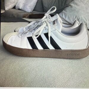 5.5 women’s Classic White and Black Shoes